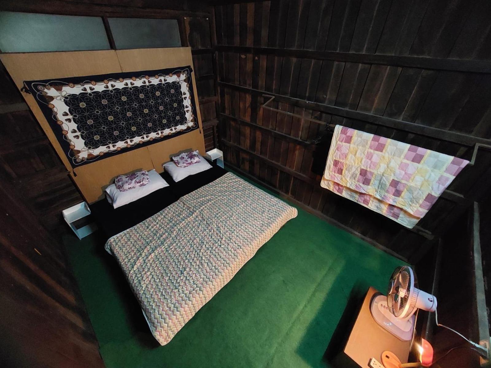 Hostelbed And Retreat Phitsanulok Bagian luar foto