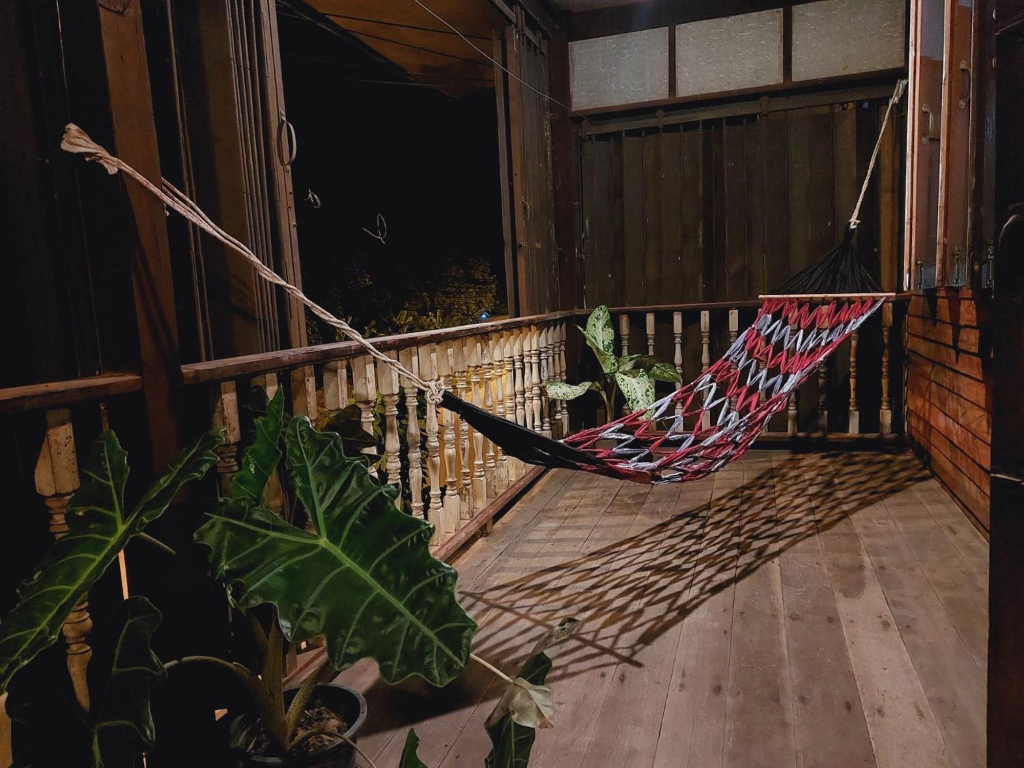 Hostelbed And Retreat Phitsanulok Bagian luar foto
