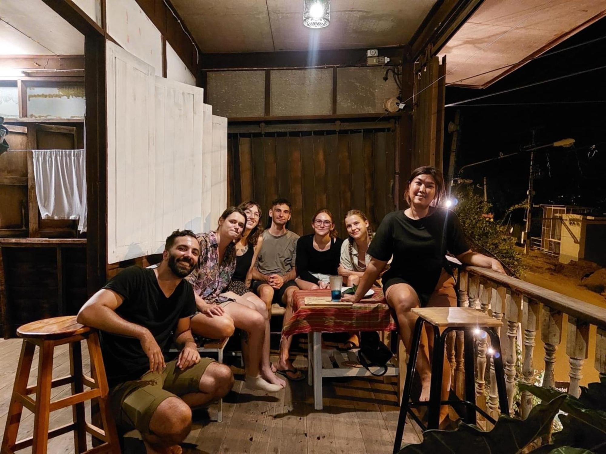 Hostelbed And Retreat Phitsanulok Bagian luar foto