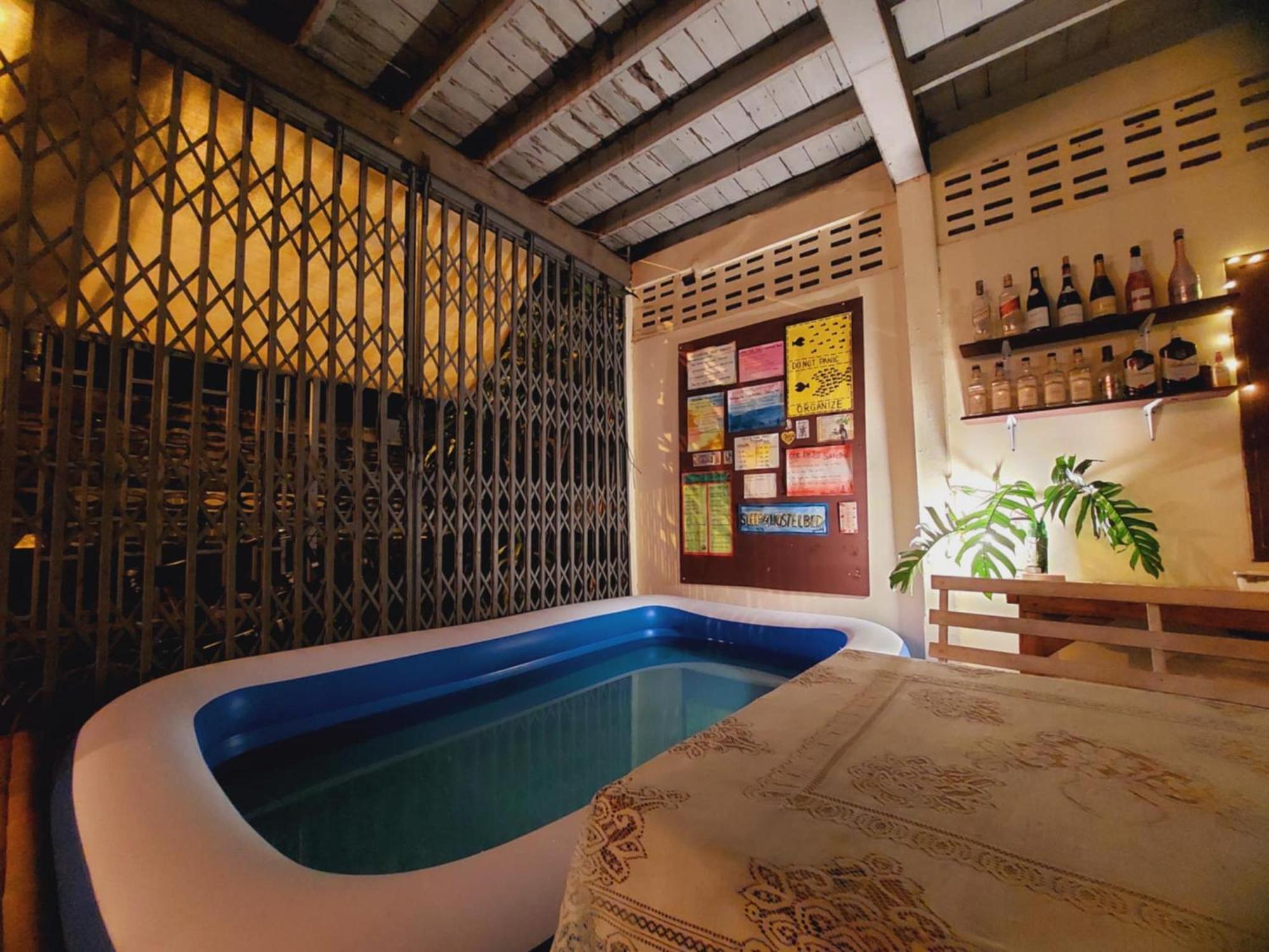Hostelbed And Retreat Phitsanulok Bagian luar foto